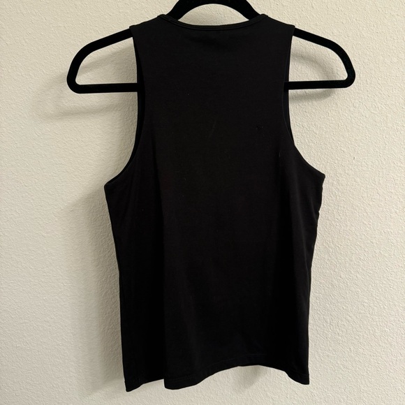 Klassy Network Mesh Neckline Tank Top - Picture 4 of 4